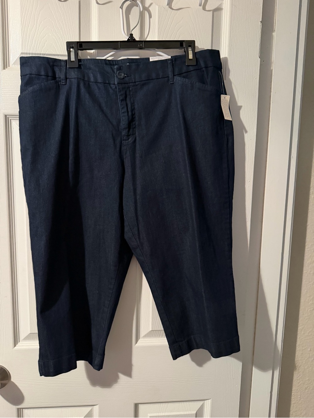 St. John's Bay Navy Capris for Women